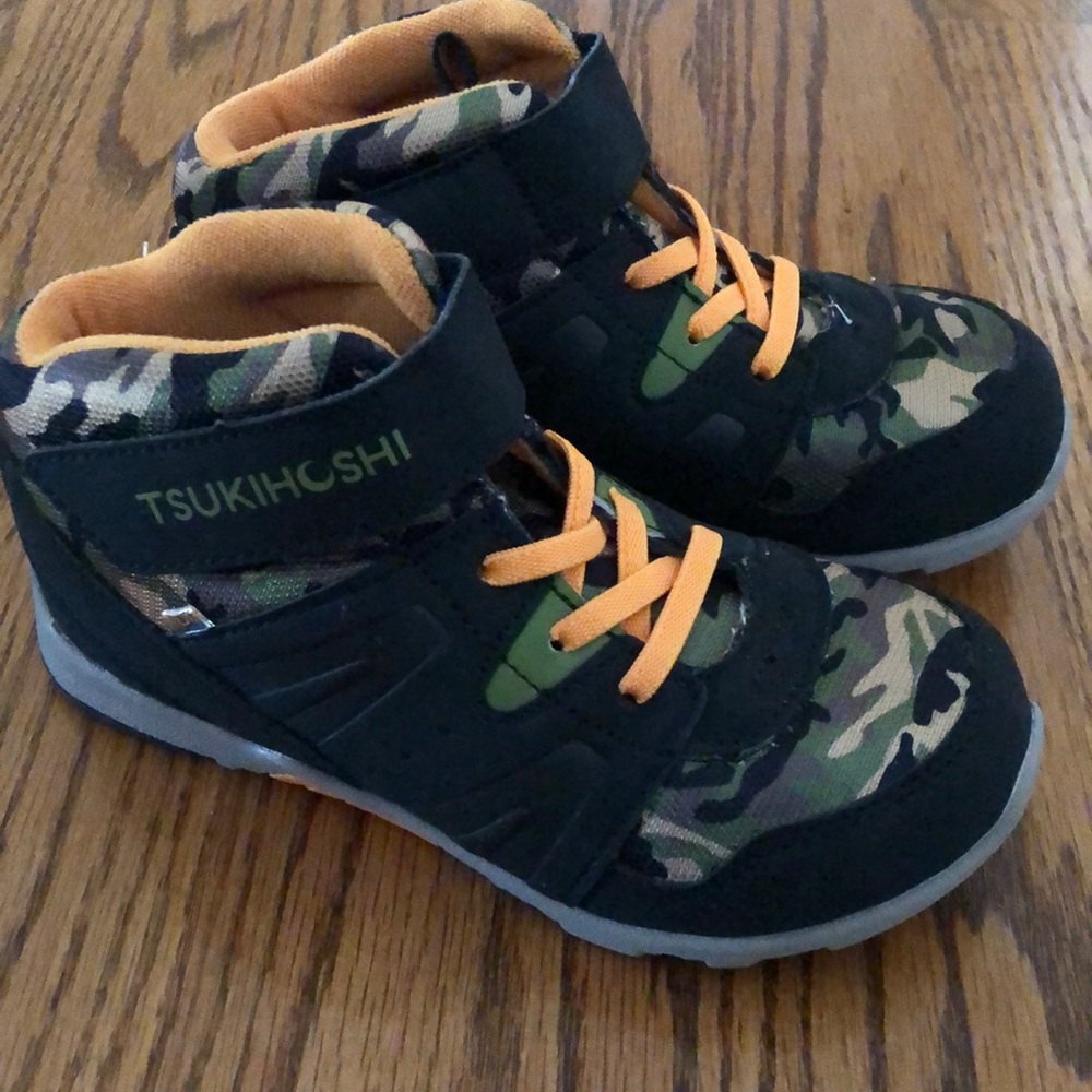 Tsukihoshi size 12